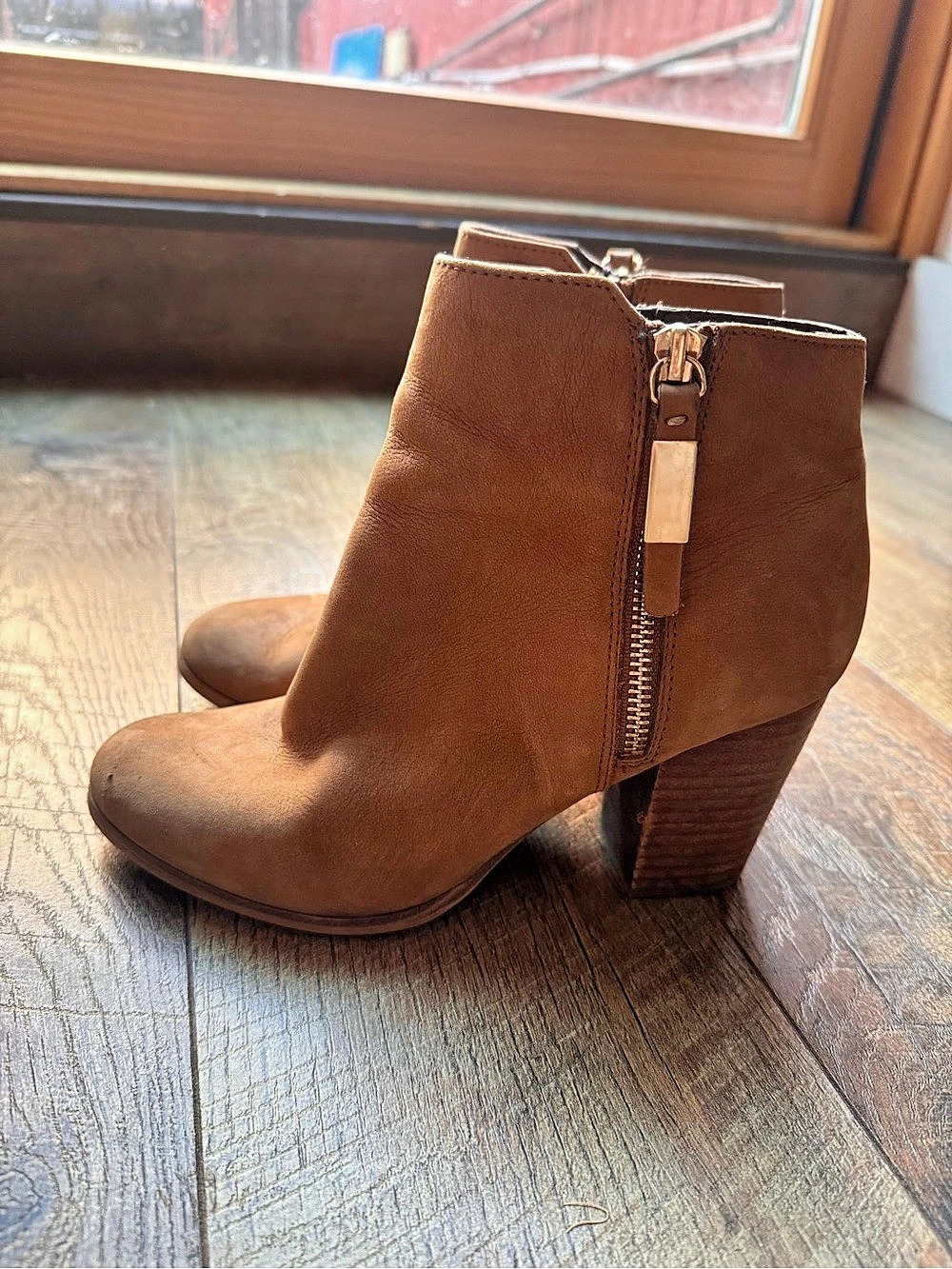 ALDO Brown Leather Ankle Booties Size 7.5